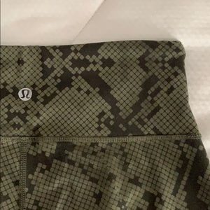 Lululemon Cropped Leggings